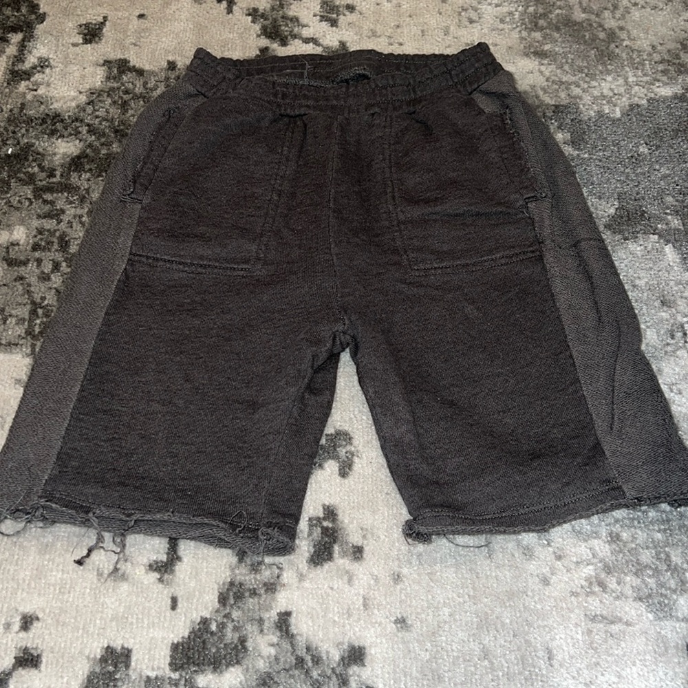 Boys size 14 CHASER gray pull on cotton short